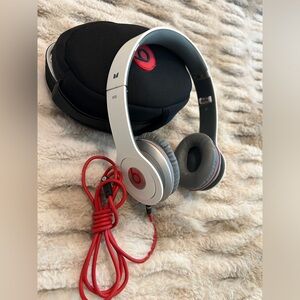 Authentic Beats by Dre-Solo 1st Generation